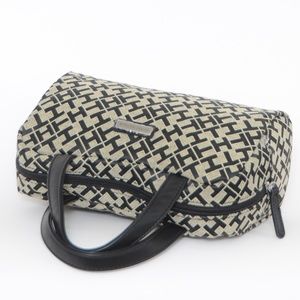 **TOMMY HILFIGER ** LARGE MAKE UP Bag